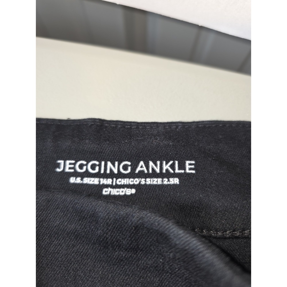 Jeggings By Chico Size‎ 14 R. Black With Straight Leggs And A A White Design...